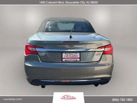 2011 Chrysler 200 Touring