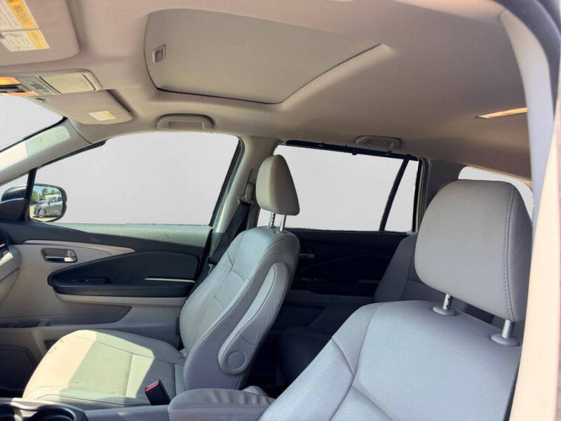 2022 Honda Pilot SE