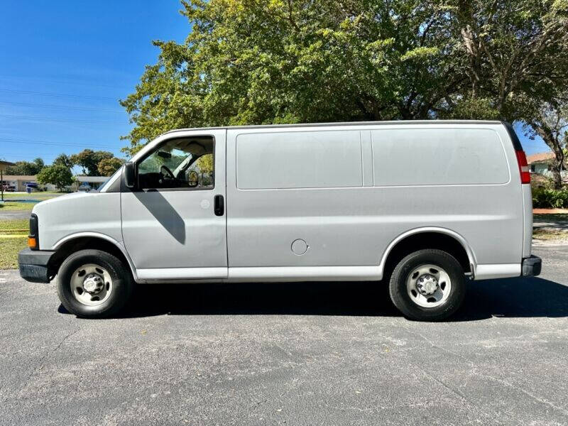 2013 Chevrolet Express  - $18,995
