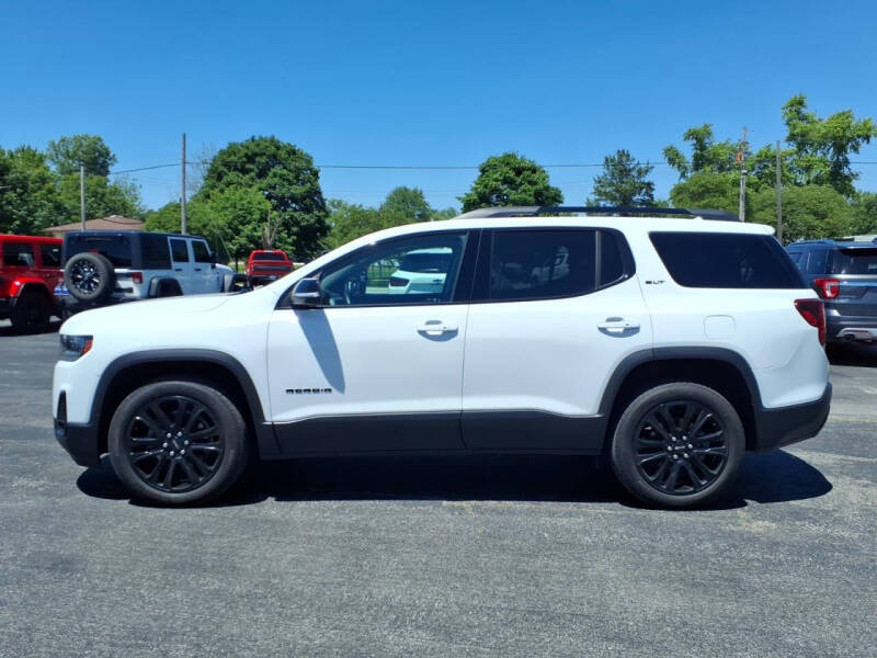 2023 GMC Acadia SLT