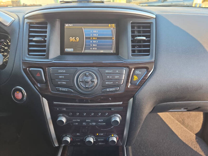 2014 Nissan Pathfinder SL