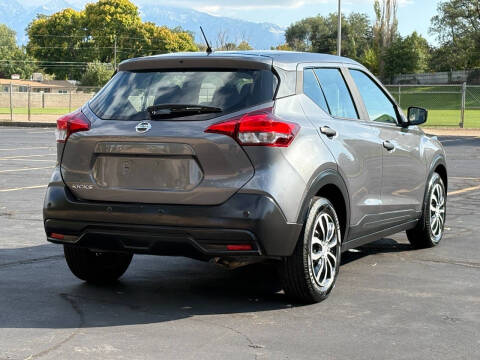 2020 Nissan Kicks S