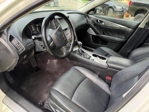 2017 Infiniti Q50 2.0T Premium