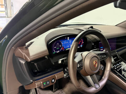 2025 Porsche Panamera 4 E-Hybrid