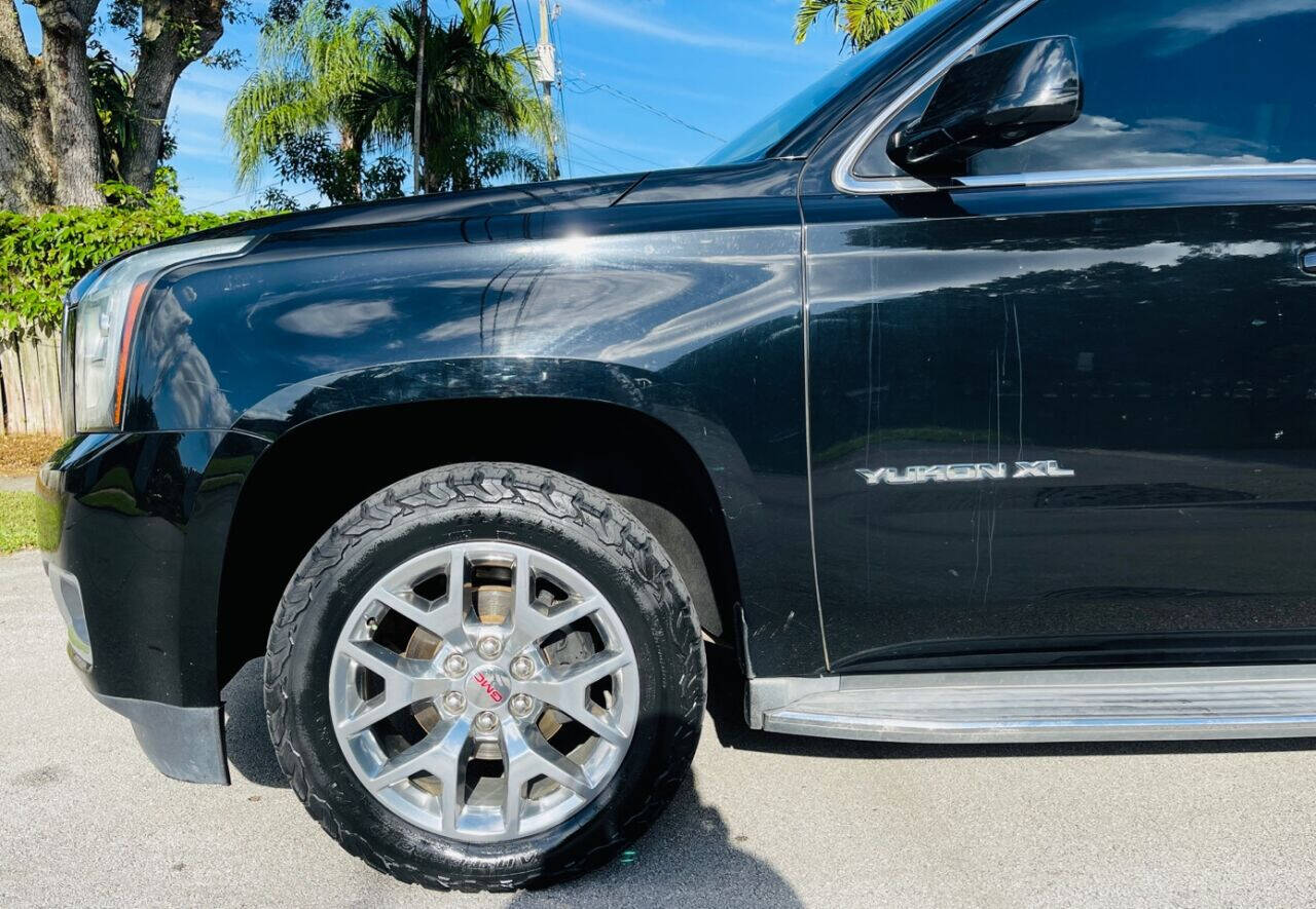 2015 GMC Yukon XL SUV / Crossover - $19,210