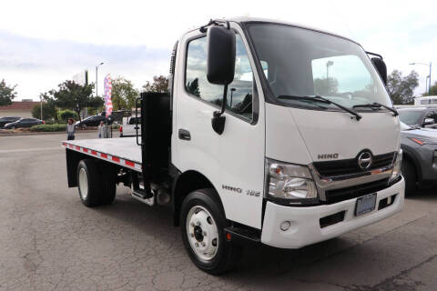2020 Hino 195