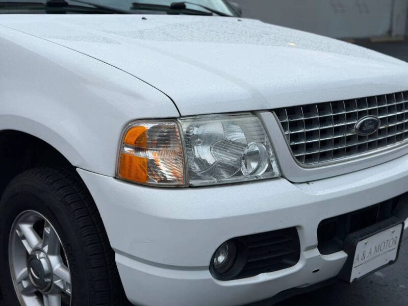 2005 Ford Explorer XLT