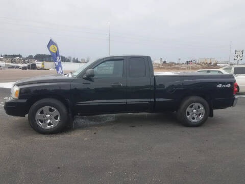 2005 Dodge Dakota for sale at D AND D AUTO SALES AND REPAIR in Marion WI