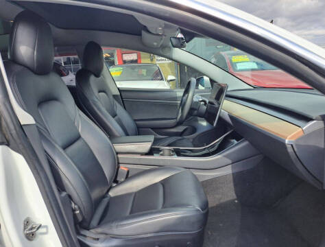 2020 Tesla Model 3 Standard Range Plus