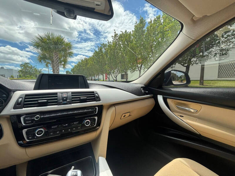 2018 BMW 3 Series 320i