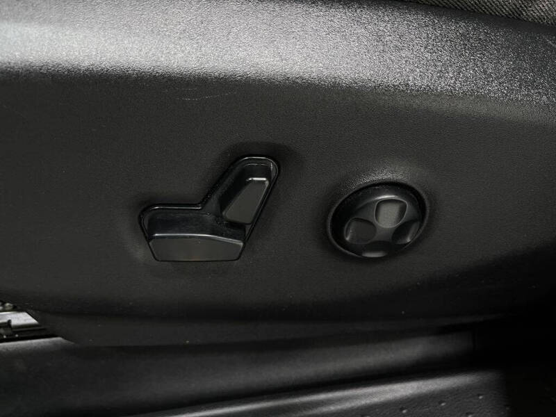 2020 Chrysler Pacifica Launch Edition