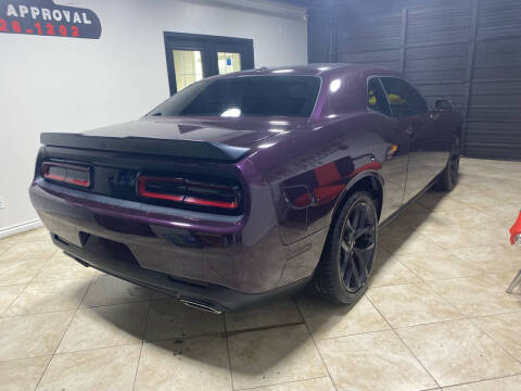 2020 Dodge Challenger SXT