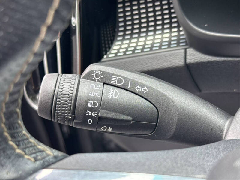 2021 Volvo XC40 T5 R-Design