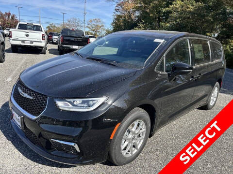 2025 Chrysler Pacifica for sale at Kindle Auto Plaza in Cape May Court House NJ