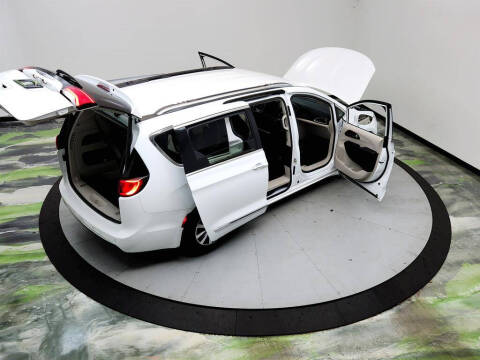 2020 Chrysler Pacifica Touring L Plus