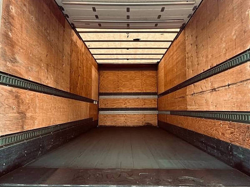 2011 UD Trucks UD2000