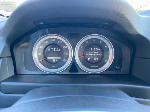 2013 Volvo XC70 T6 Premier Plus