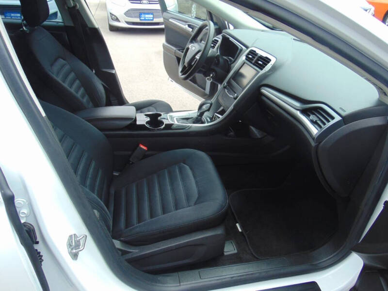 2014 Ford Fusion Hybrid SE