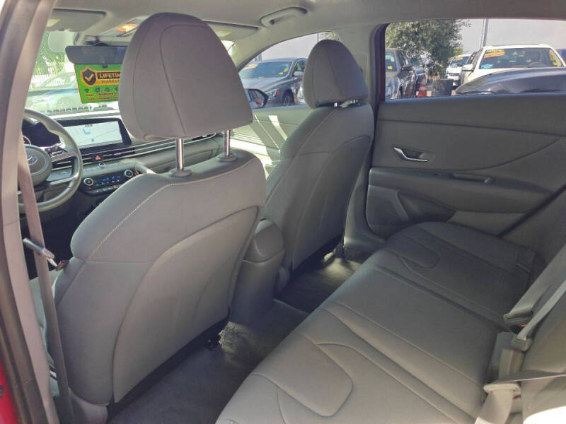 2023 Hyundai Elantra