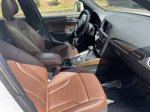 2017 Audi Q5 2.0T quattro Premium