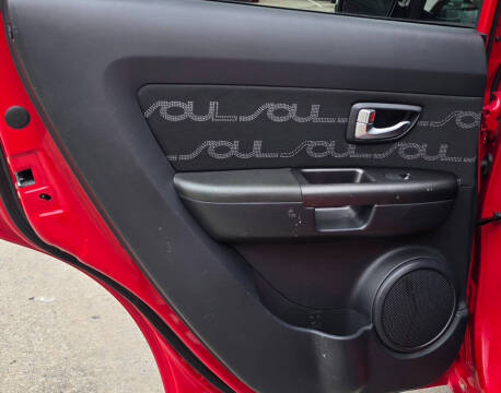 2013 Kia Soul +