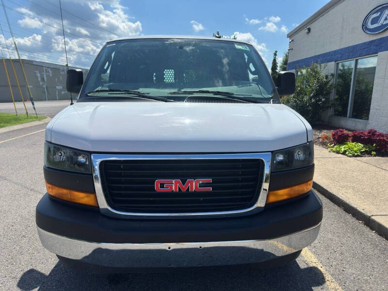 2025 GMC Savana 2500