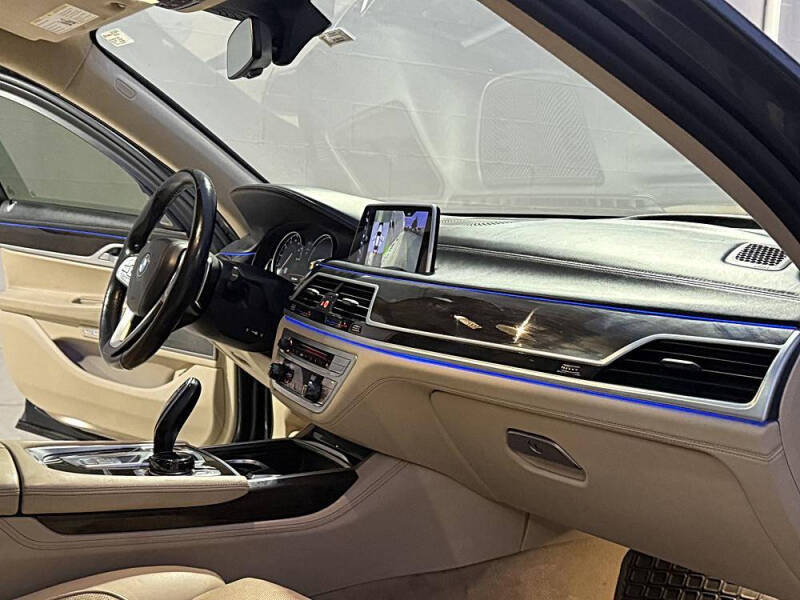 2016 BMW 7 Series 750i xDrive