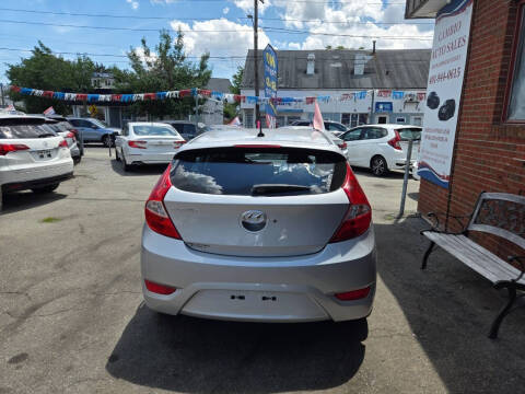 2014 Hyundai Accent SE