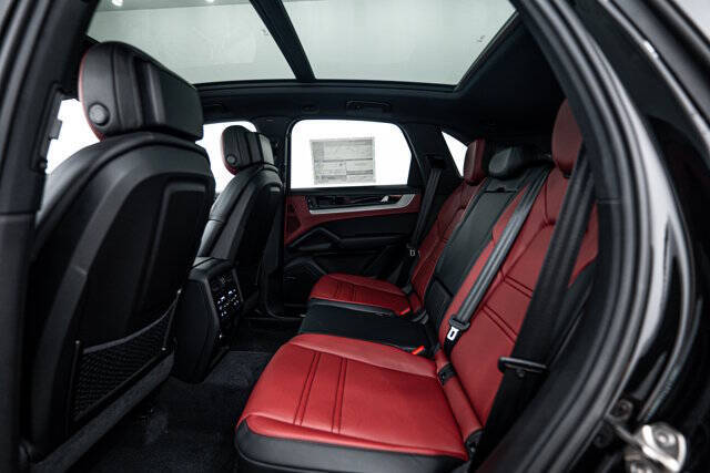 2025 Porsche Cayenne