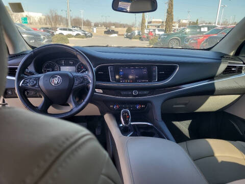 2021 Buick Enclave Essence