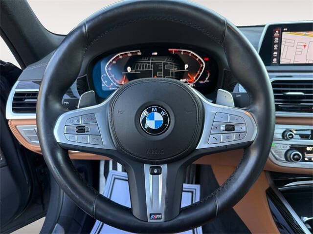 2022 BMW 7 Series 740i