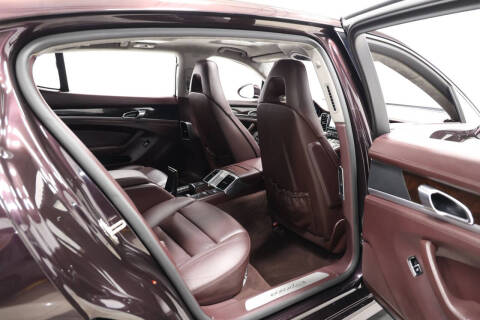 2015 Porsche Panamera 4S Executive