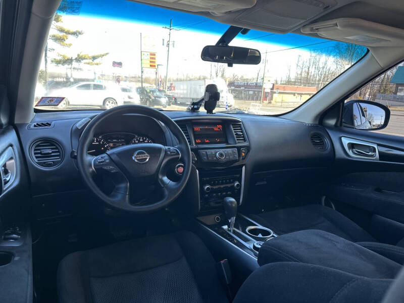 2015 Nissan Pathfinder S