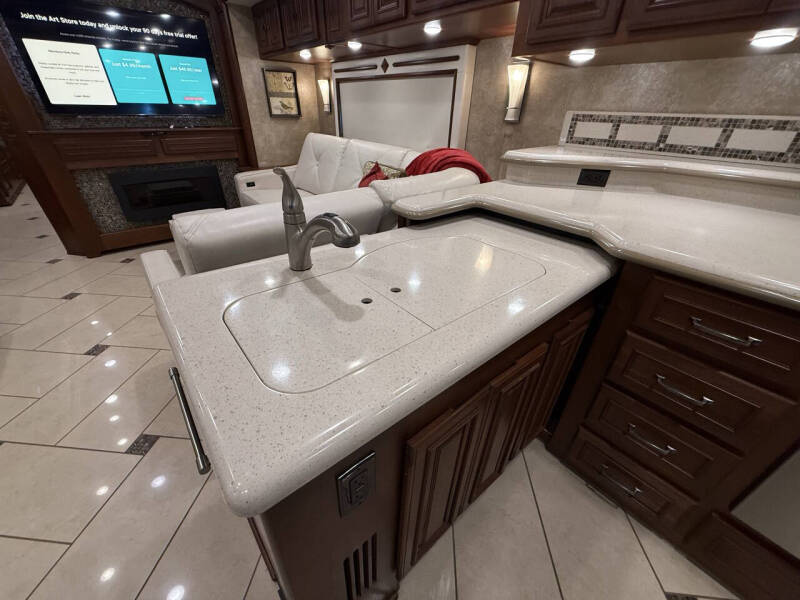 2014 Winnebago 42GD
