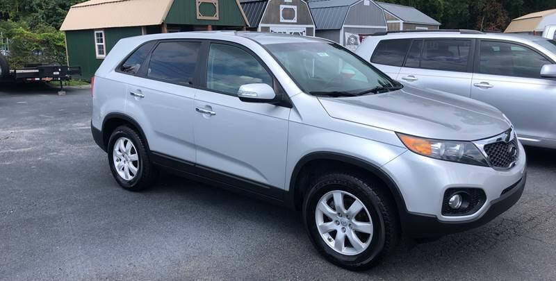 2013 Kia Sorento for sale at Coastal Auto Brokers, LLC in Brunswick GA