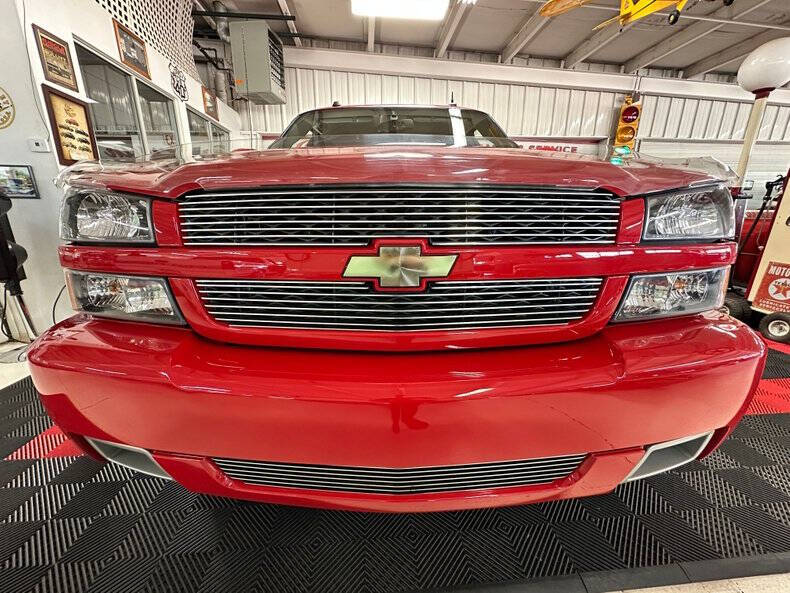 2004 Chevrolet Silverado 1500 SS