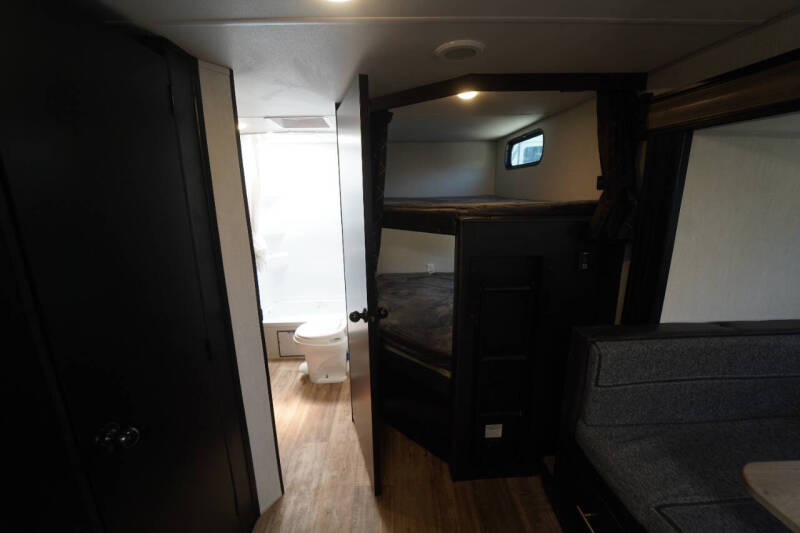 2022  Forest River  Grey Wolf Limited 26DBH