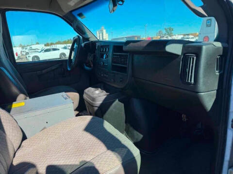 2022 Chevrolet Express 2500