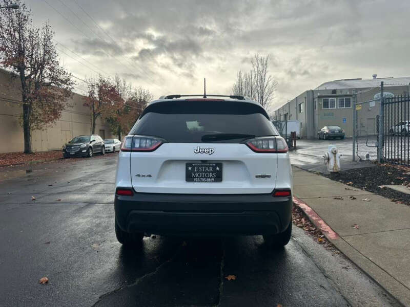 2019 Jeep Cherokee Latitude