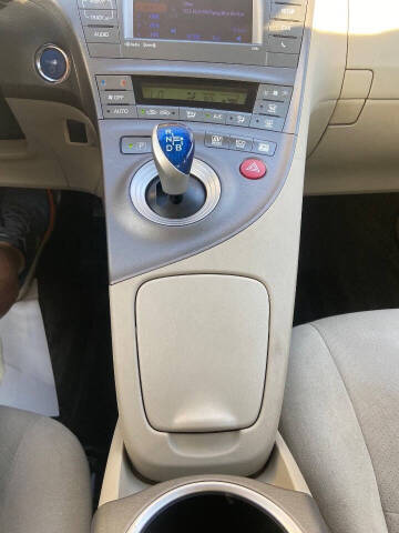 2014 Toyota Prius Two