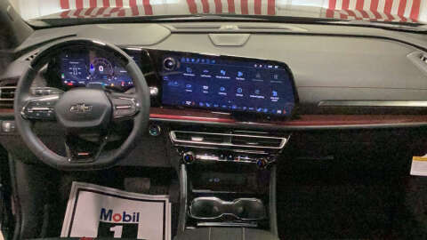 2025 Chevrolet Traverse RS