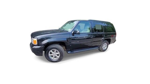 2000 Cadillac Escalade for sale at Bowman Auto Center in Clarkston, MI