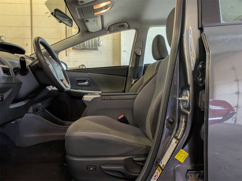 2012 Toyota Prius v Two