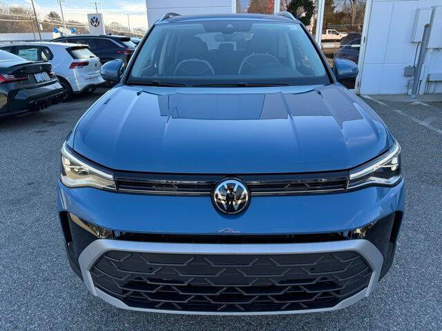 2025 Volkswagen Taos SE 4Motion