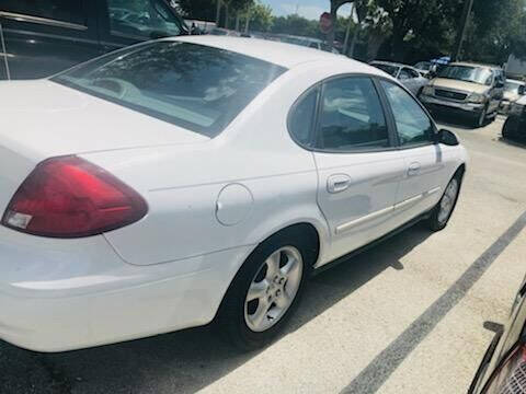 2001 FORD Taurus Sedan - $1,500