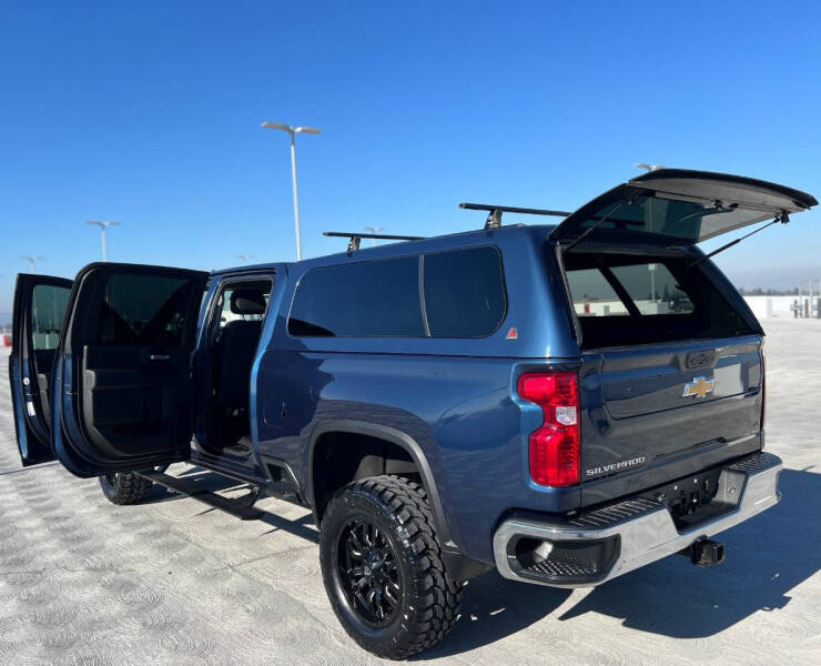 2022 Chevrolet Silverado 2500HD LT photo 11