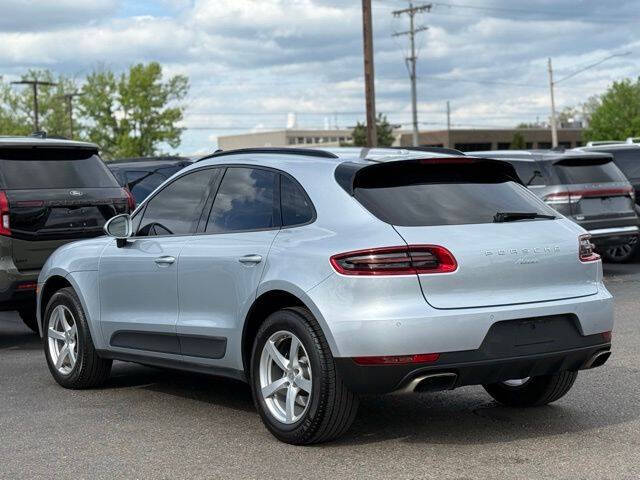 2017 Porsche Macan