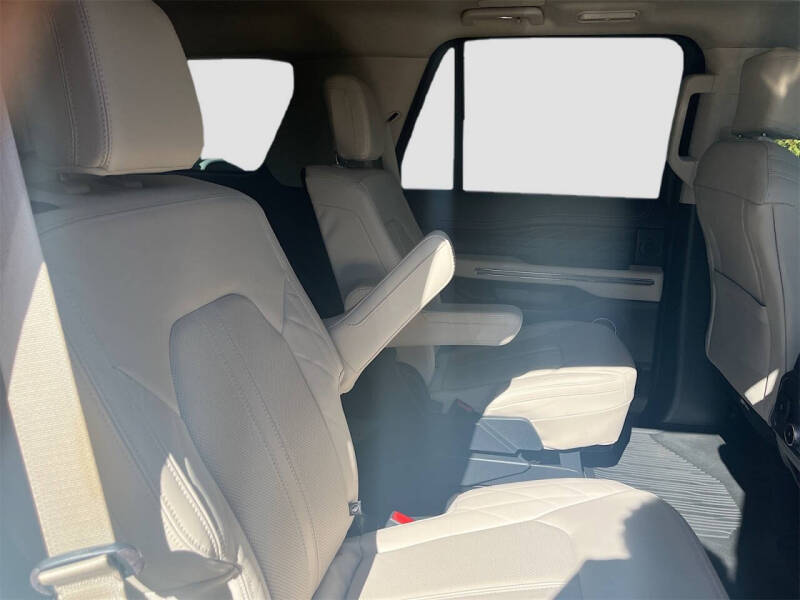 2023 Ford Expedition Platinum