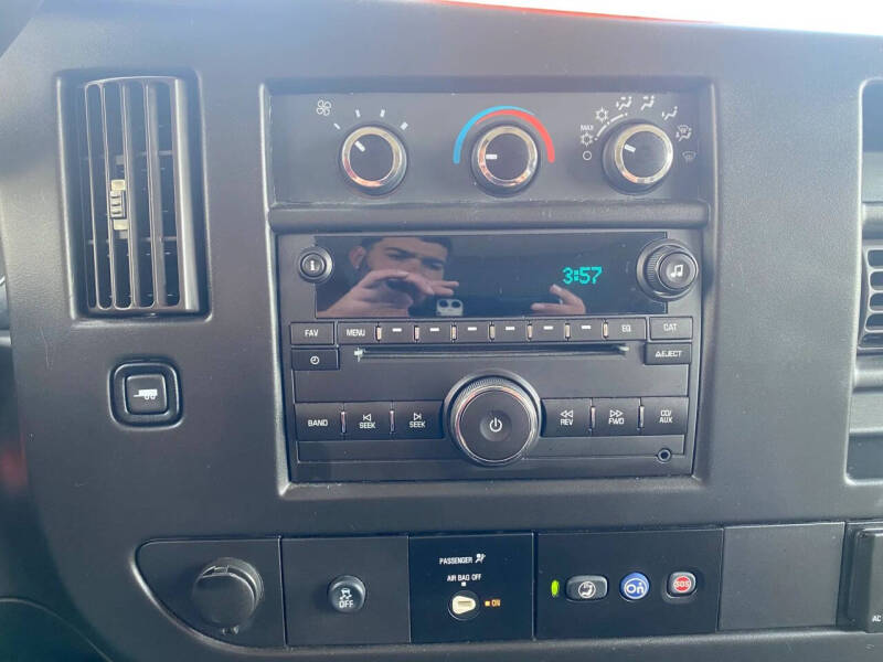 2017 Chevrolet Express LT 3500