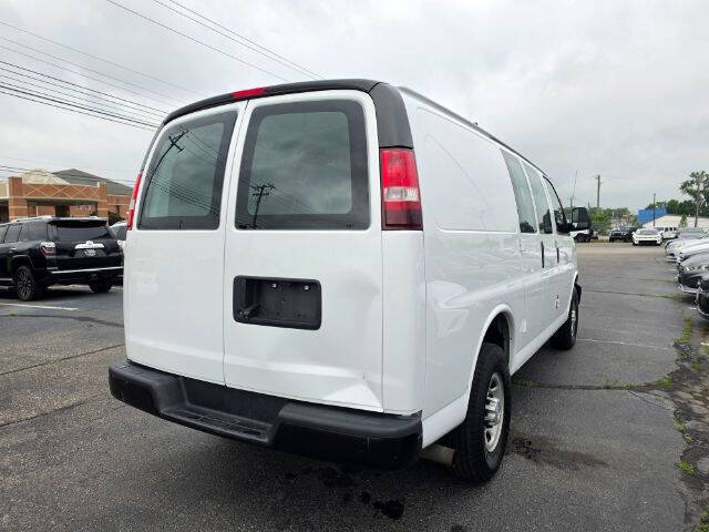 2017 Chevrolet Express 2500